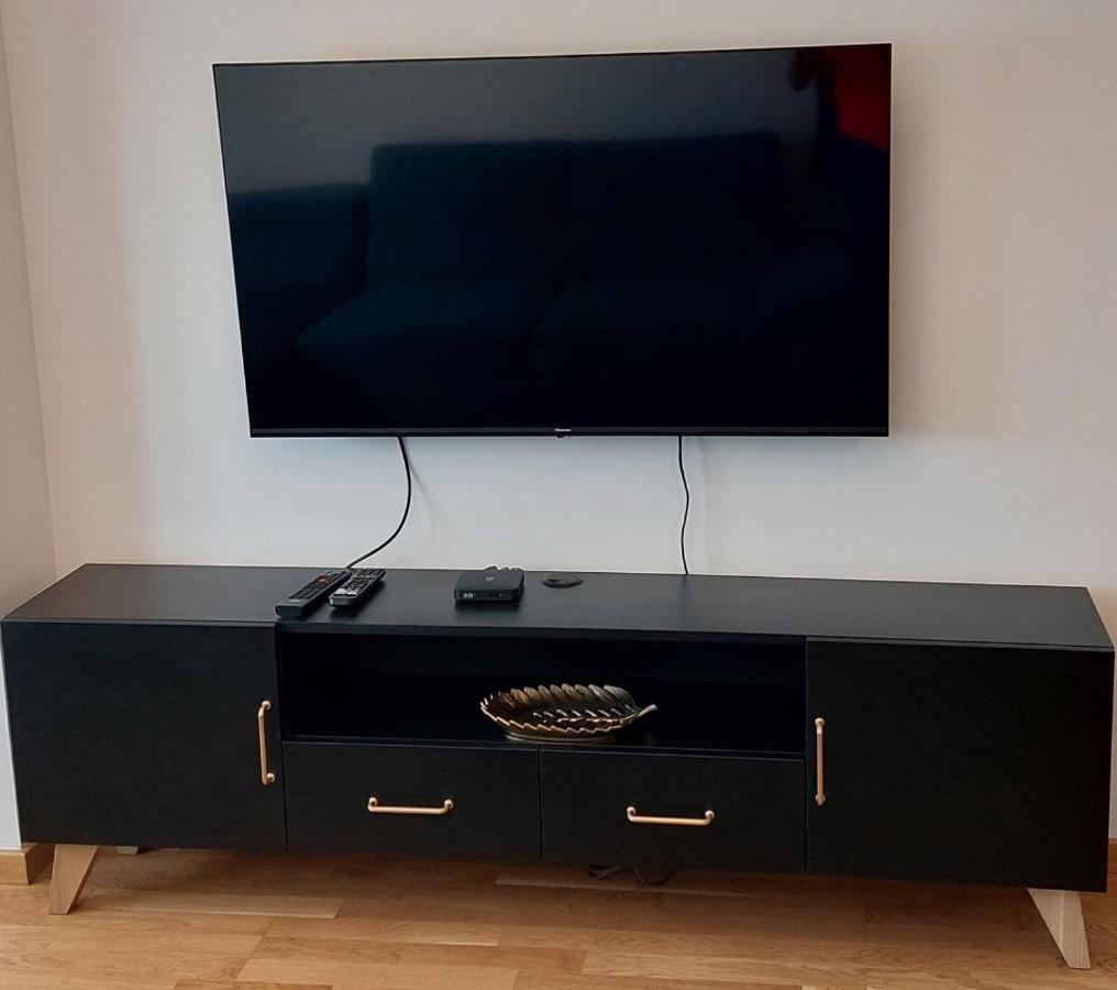 דירות נובי סאד Kej Danube Lux Free Garage מראה חיצוני תמונה